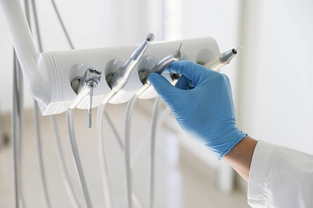 Professional Tooth Extraction technician working in Clear Lake Shores, TX